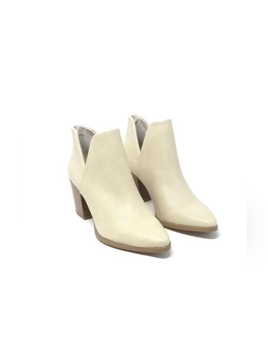 Sun + Stone Shoes - New Sun + Stone Eliza Ecru Faux Leather Almond Toe Ankle Boots Women’s 8M